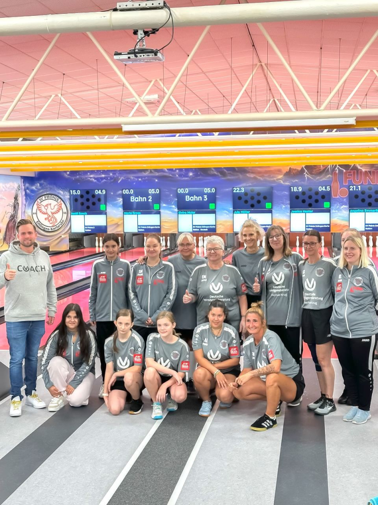 Neue Trikots der Frauen durch Hauptsponsor DVAG